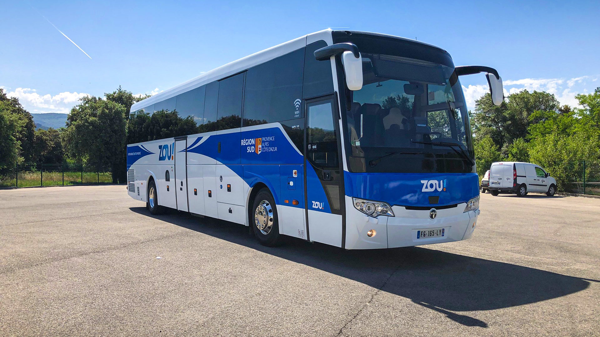 Autocar Temsa HD 13 blanc livrée ZOU Région SUD PACA