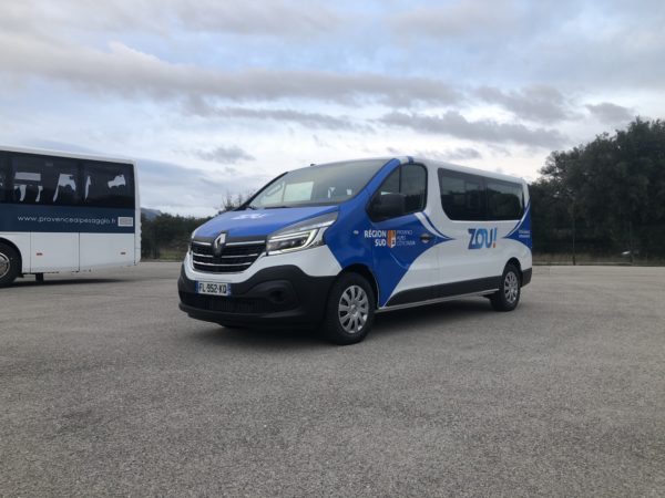 Renault Trafic Blanc PMR livrée ZOU